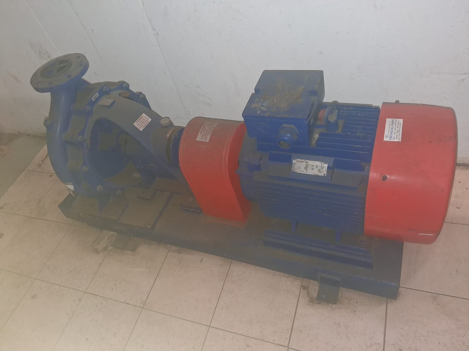 Electrical motor service and installation work on an industrial site